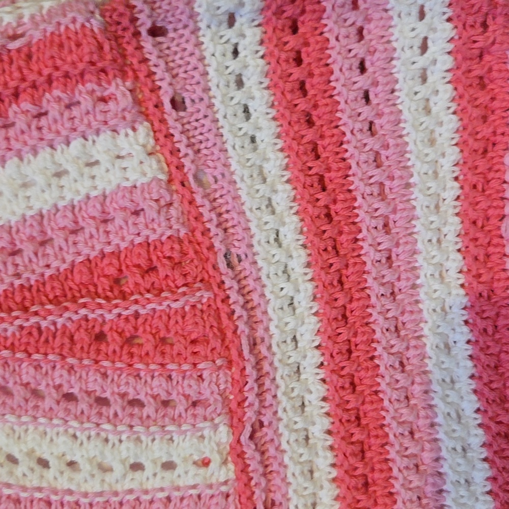 Hollister Crochet Knit Deep V Crop Halter Top - Picture 2 of 7
